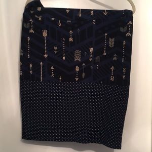 NWOT LuLaRoe Cassie skirt